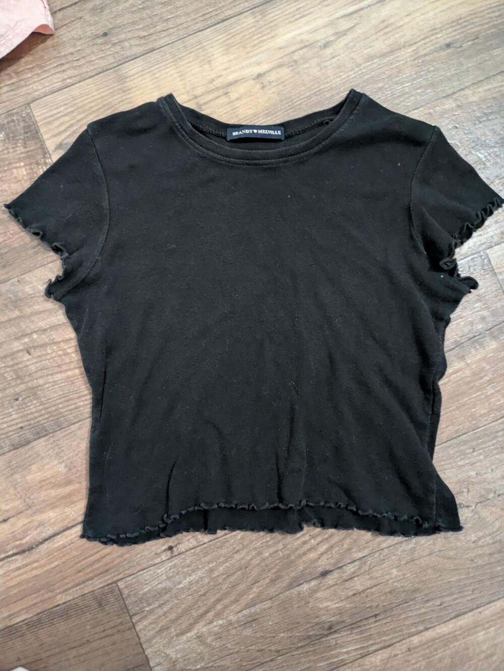 Brandy Melville Black Lettuce-Edge Ribbed Crop Top